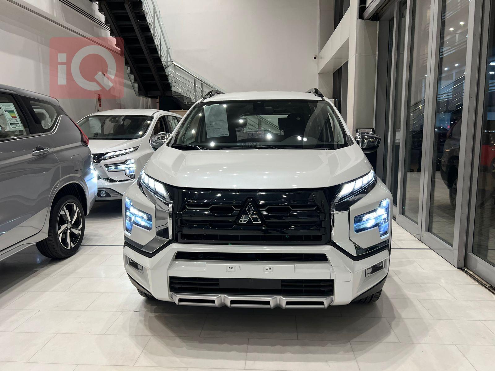 ميتسوبيشي إكسباندر كروس